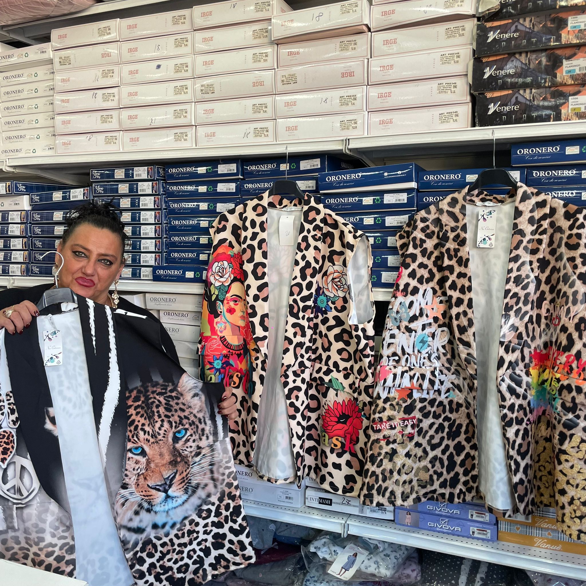 Gilè smanicato animalier