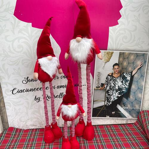 Famiglia di gnomi maschi natalizi in velluto