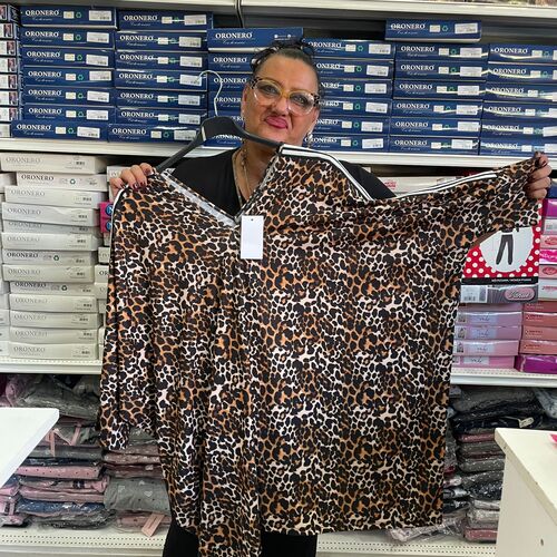 maglia fantasia animalier modello dea