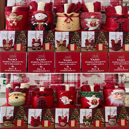 Barattoli in ceramica con strofinacci