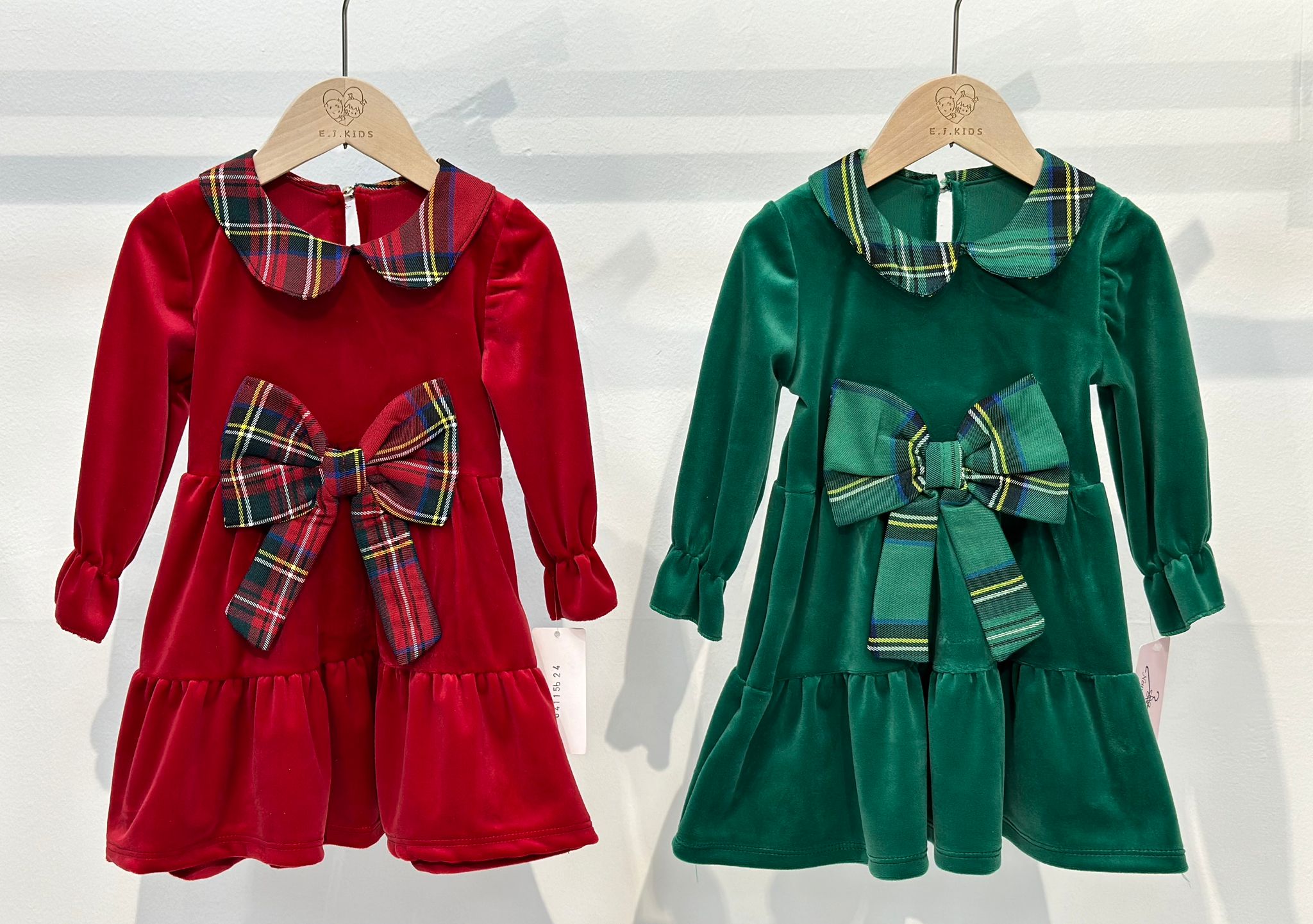 Vestitino in velluto fiocco rosso