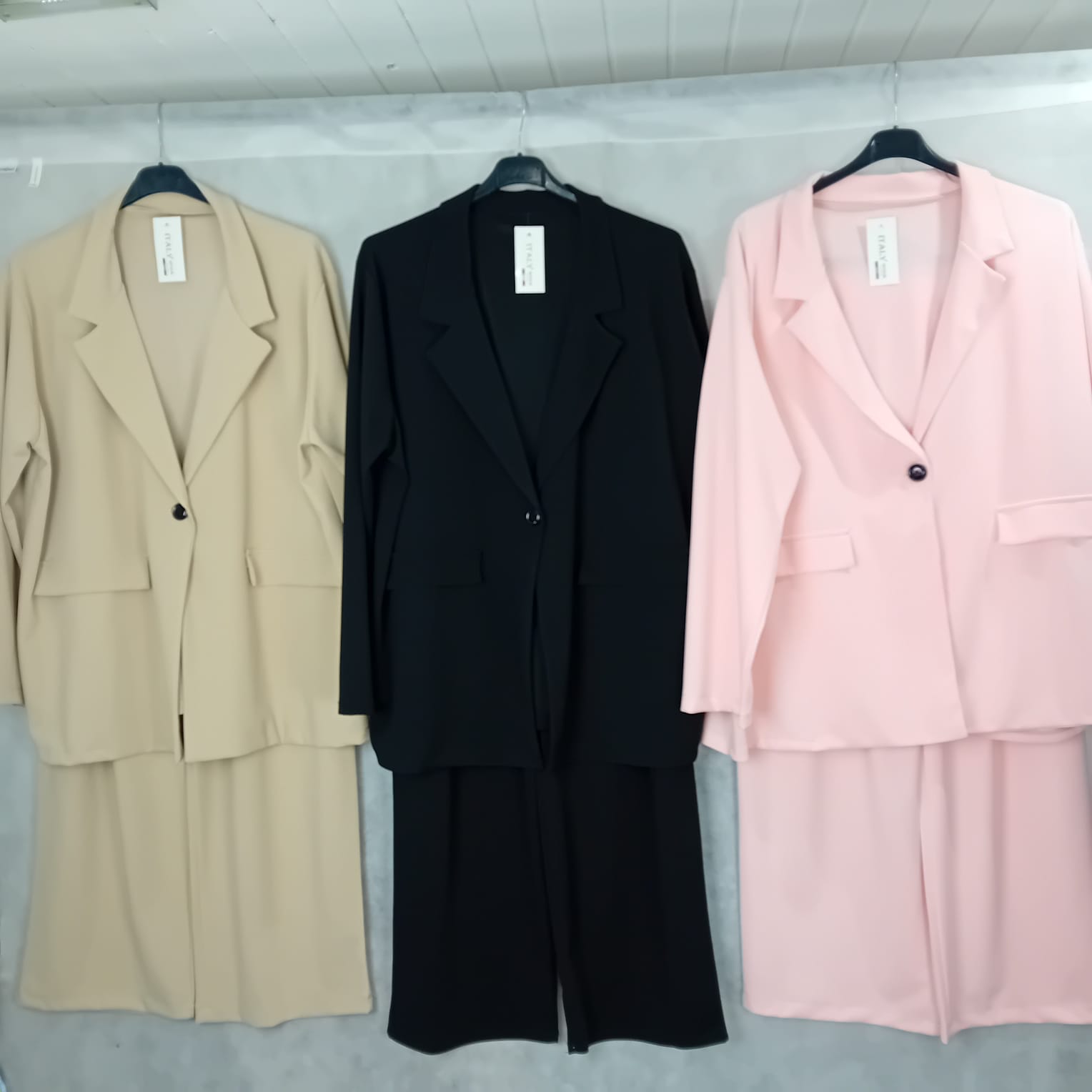 Completo tailleur in viscosa tinta unita