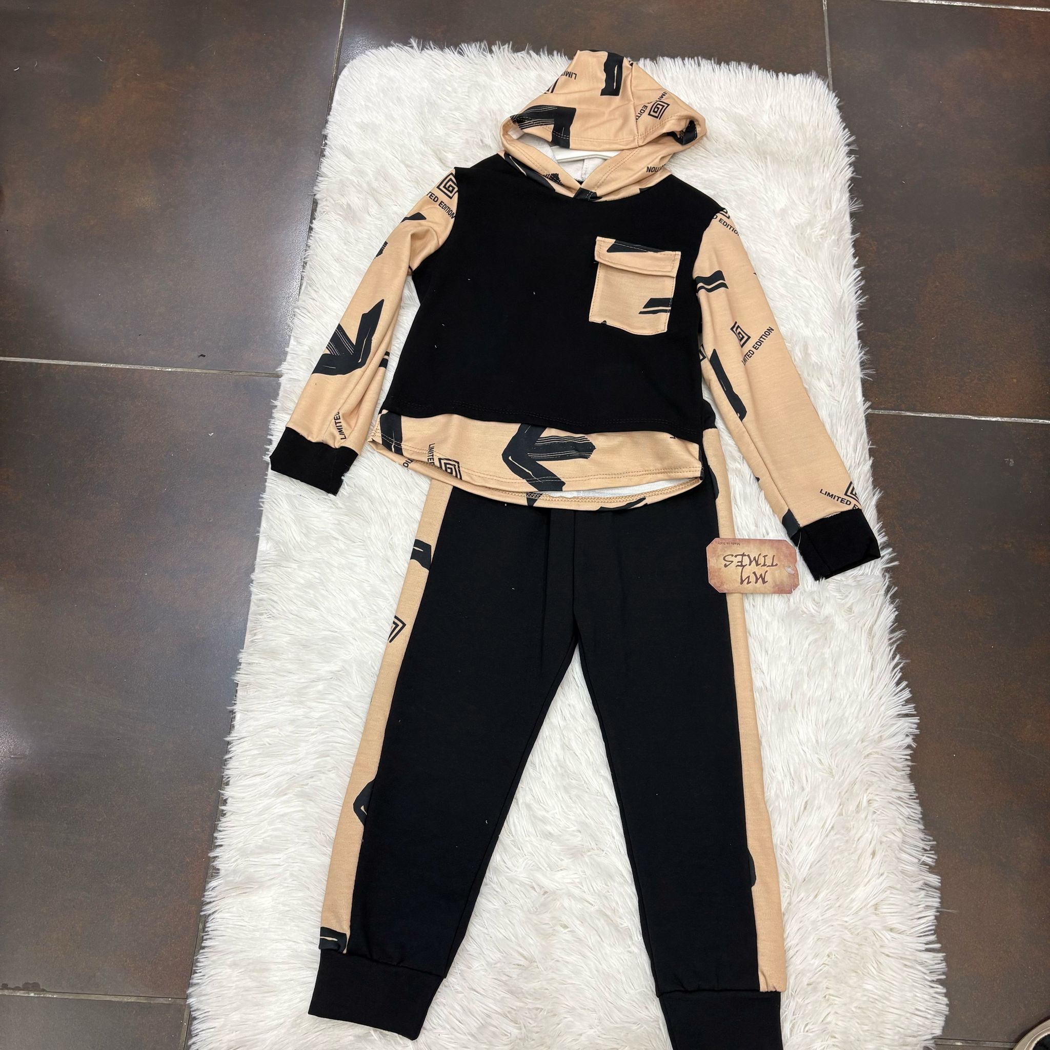 Completo bimbo con cappuccio in cotone fantasia