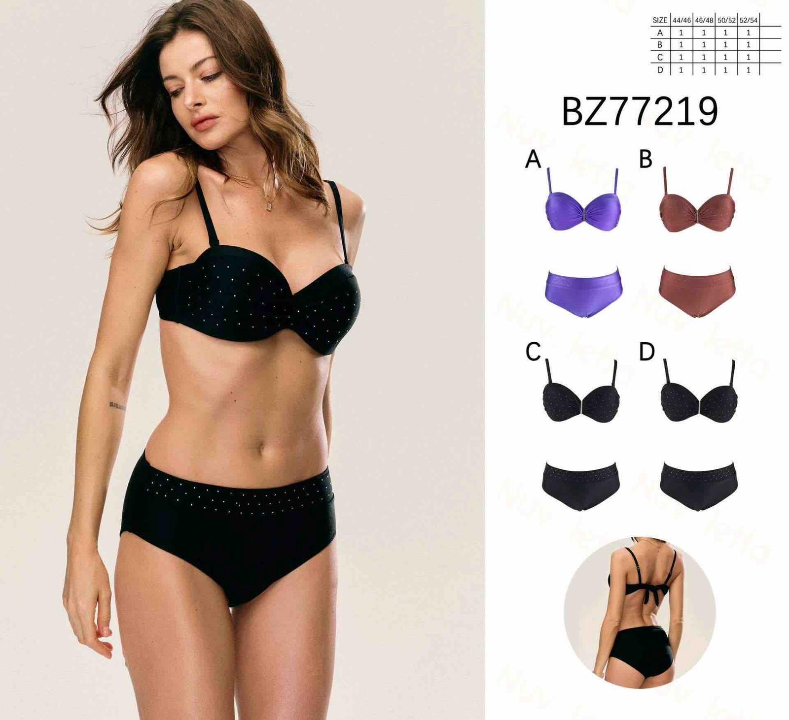 Balconcino a fascia con bretelle removibili, coppe rigide e decorato con strass