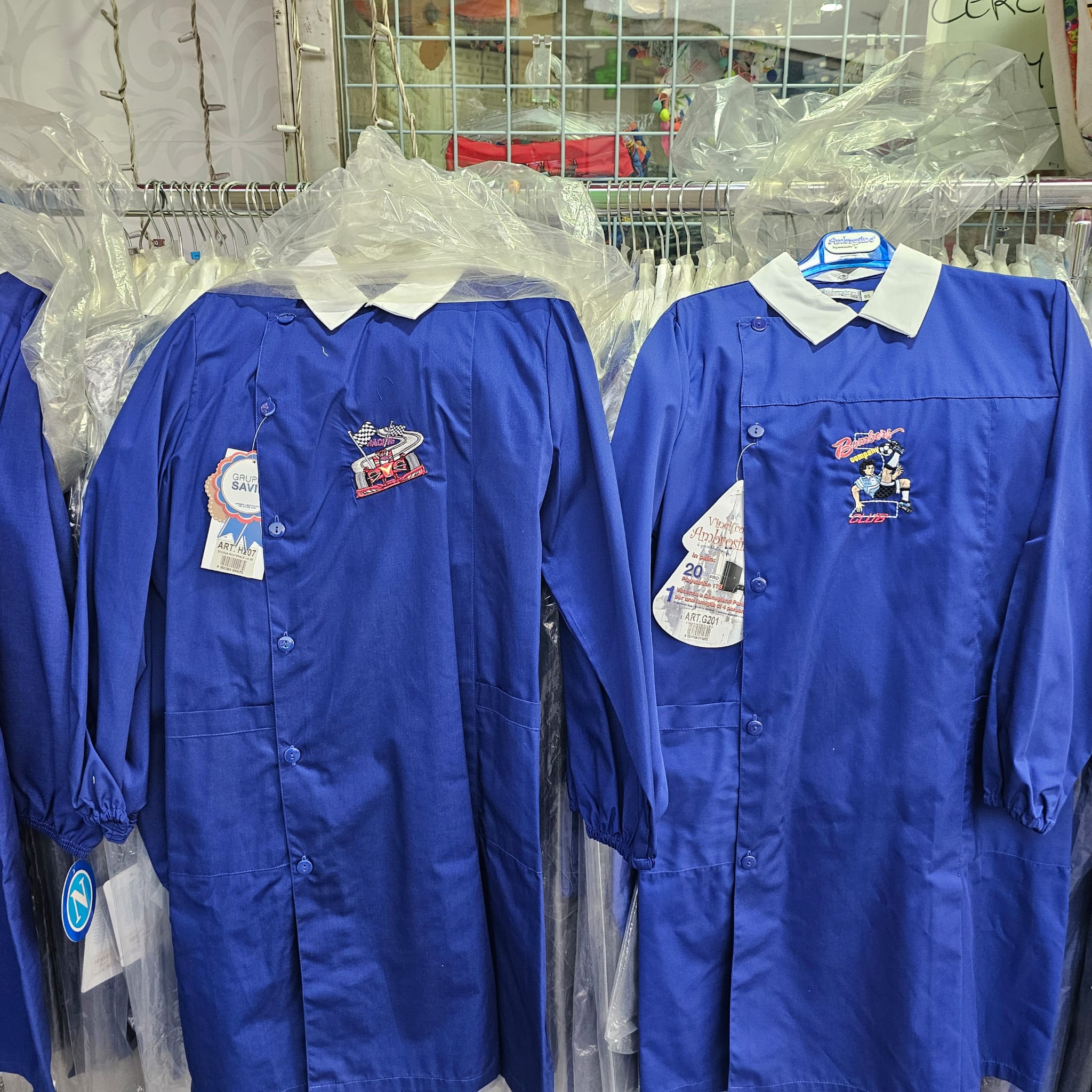 Grembiule blu scolastico ambrosino e mariano