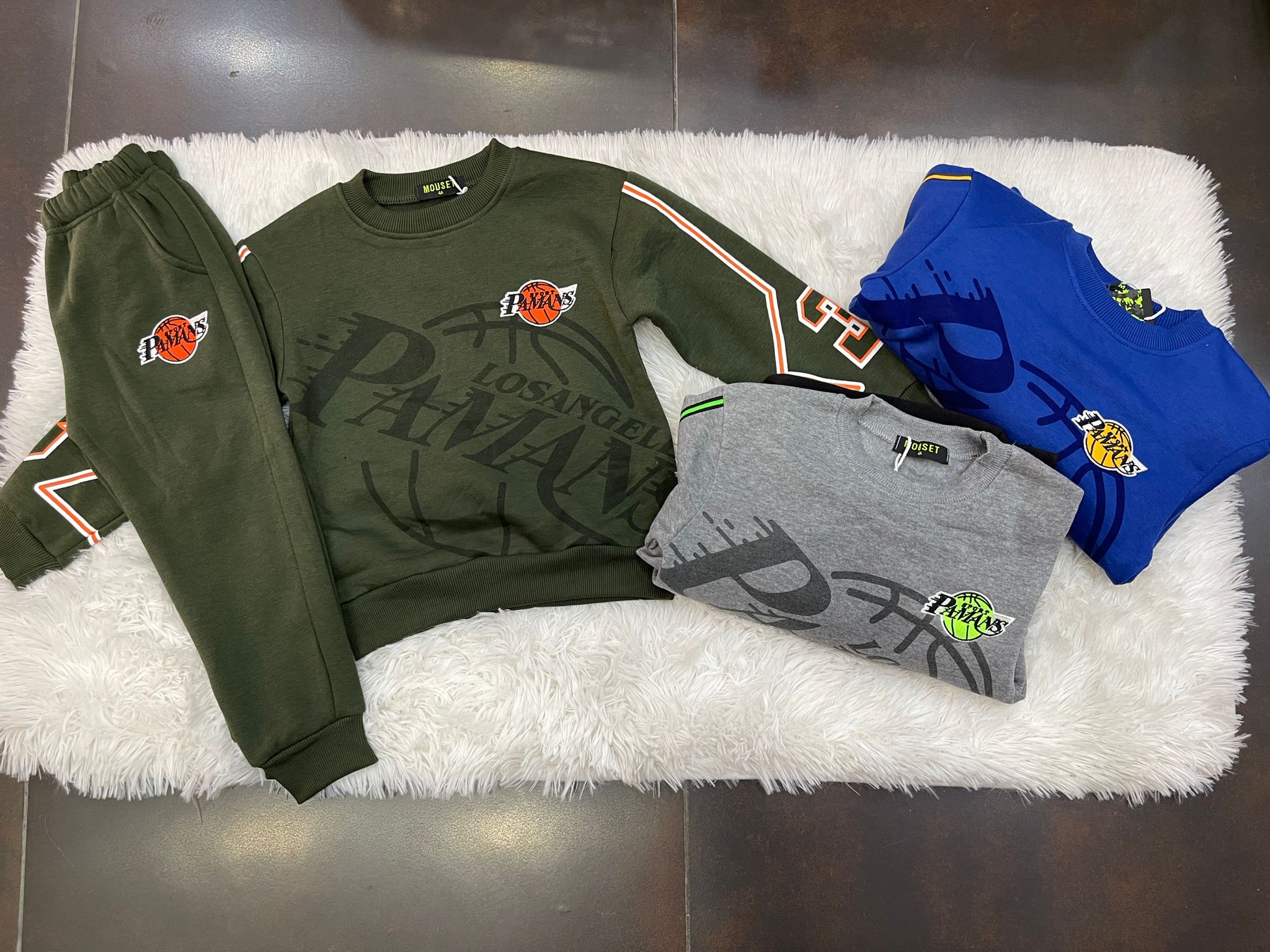 Tuta bimbo con semma cucito