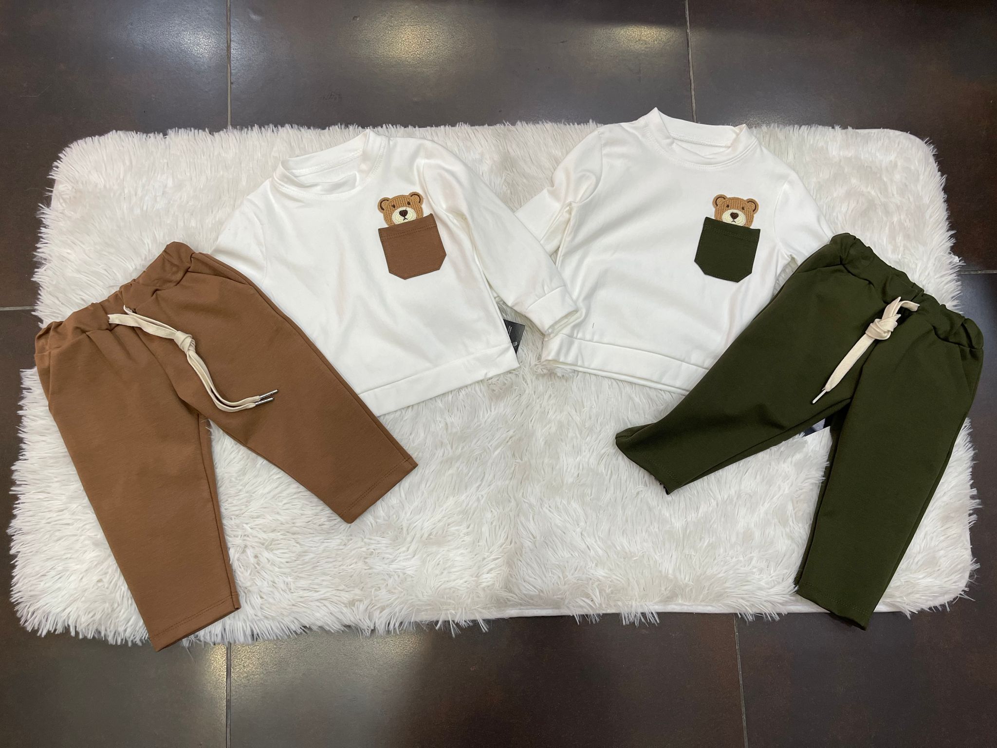 Completo baby maschio dettaglio tasche teddy