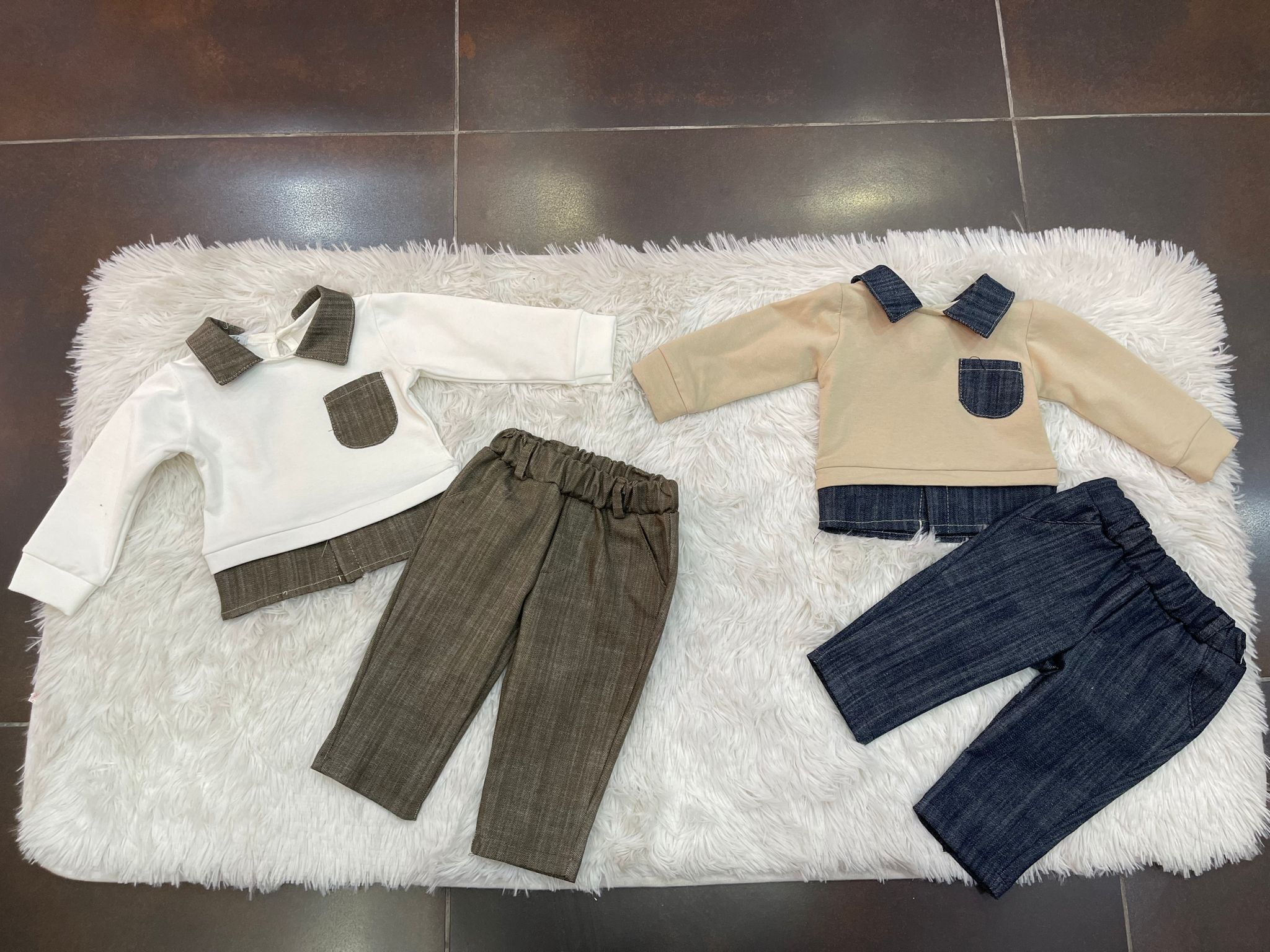 Completo baby maschio con pantalone e felpa finta camicia in jeans