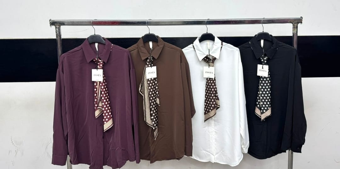 Camicia viscosa dettaglio foulard pois