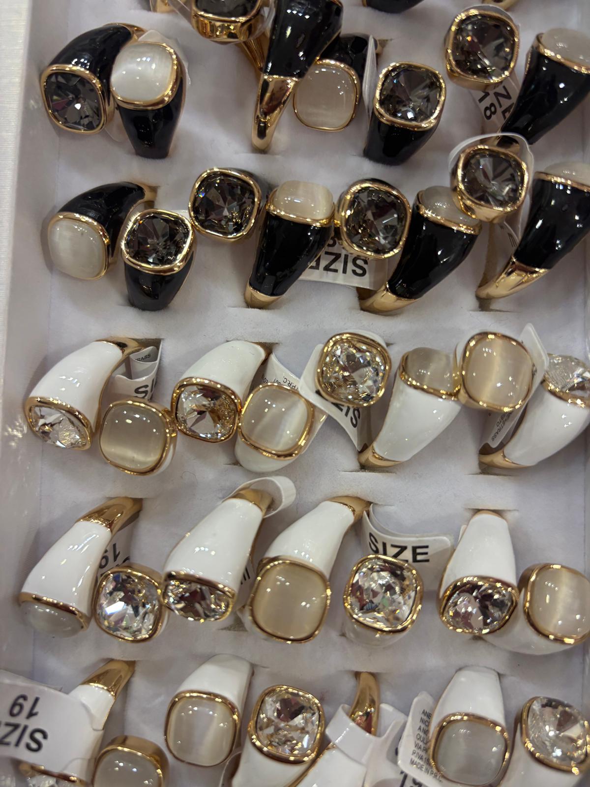 Anelli incrocio con pietre