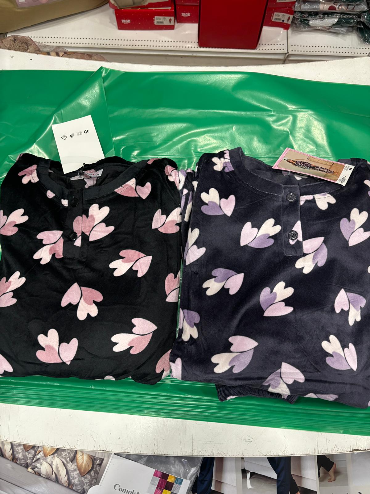 Pigiami in ciniglia cuori magici