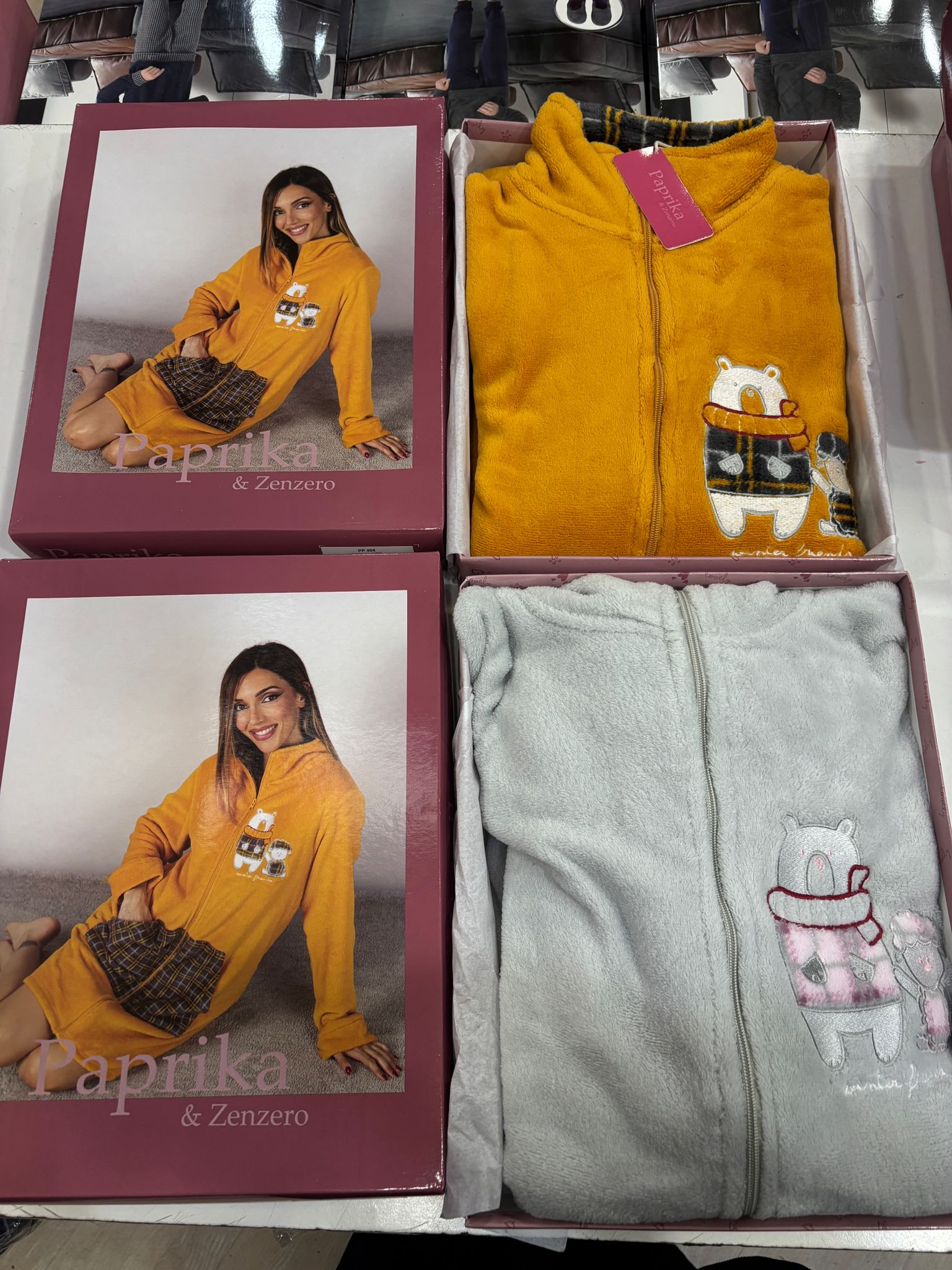 Vestaglia micro coral paprika con tasconi e orsi