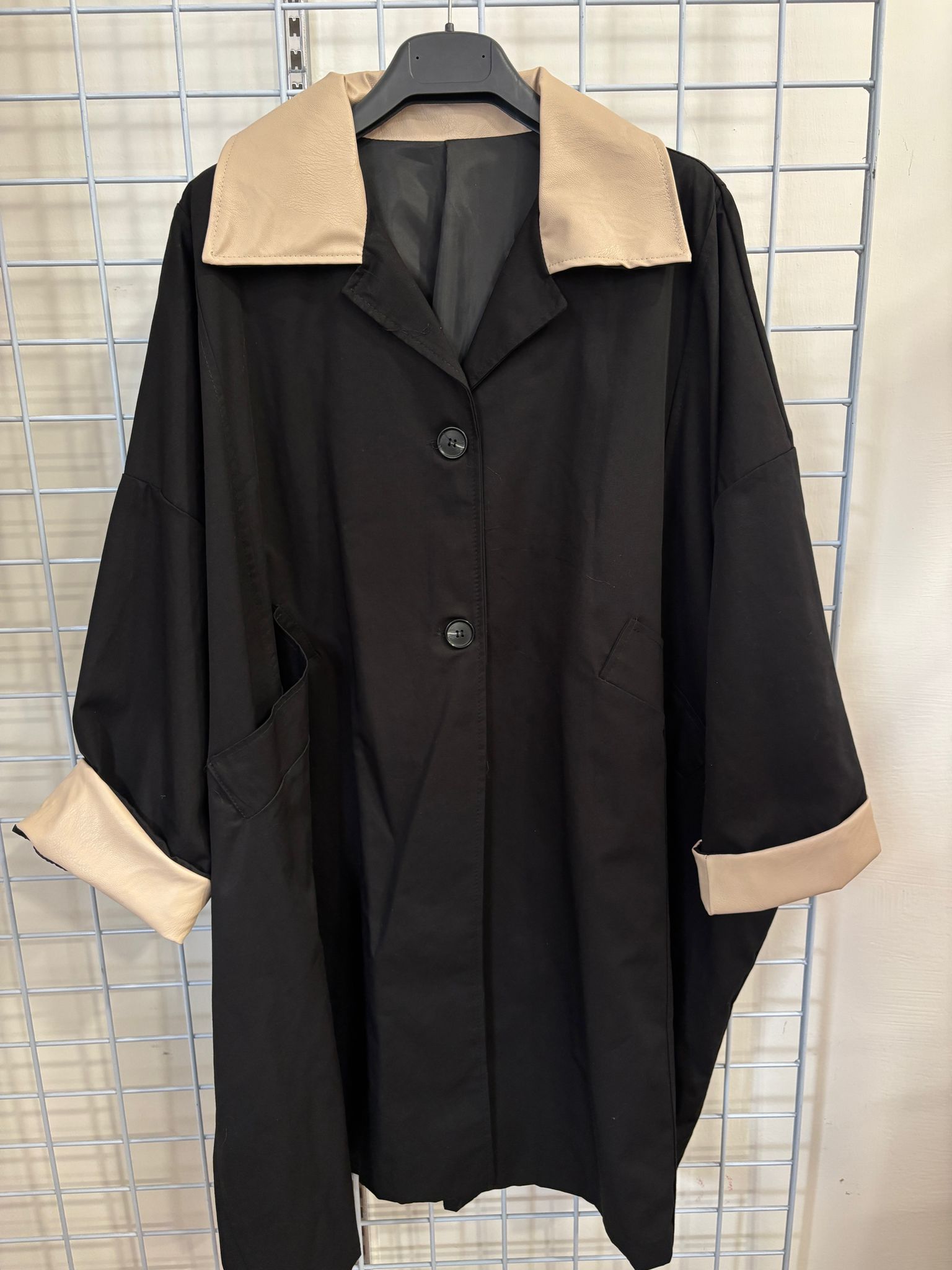 Trench inserto ecopelle collo polso foderato