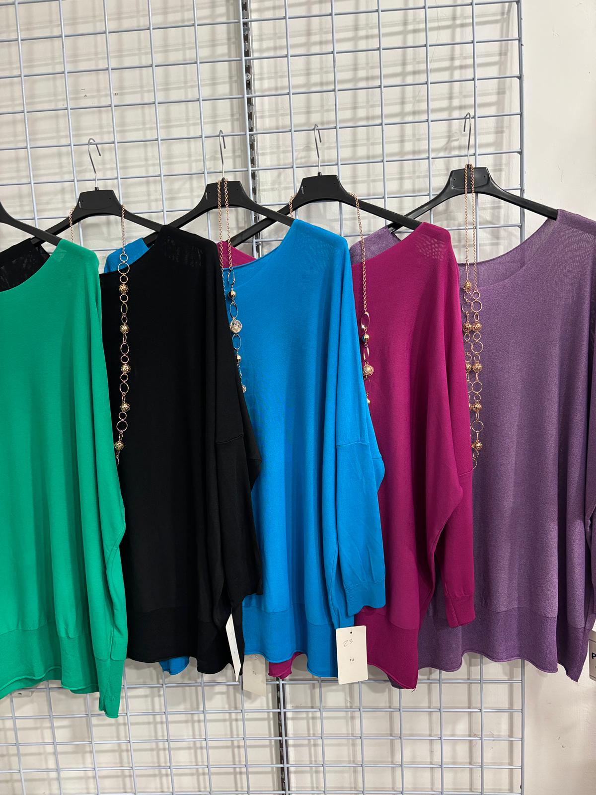 Maglia file' con collana manica raglan