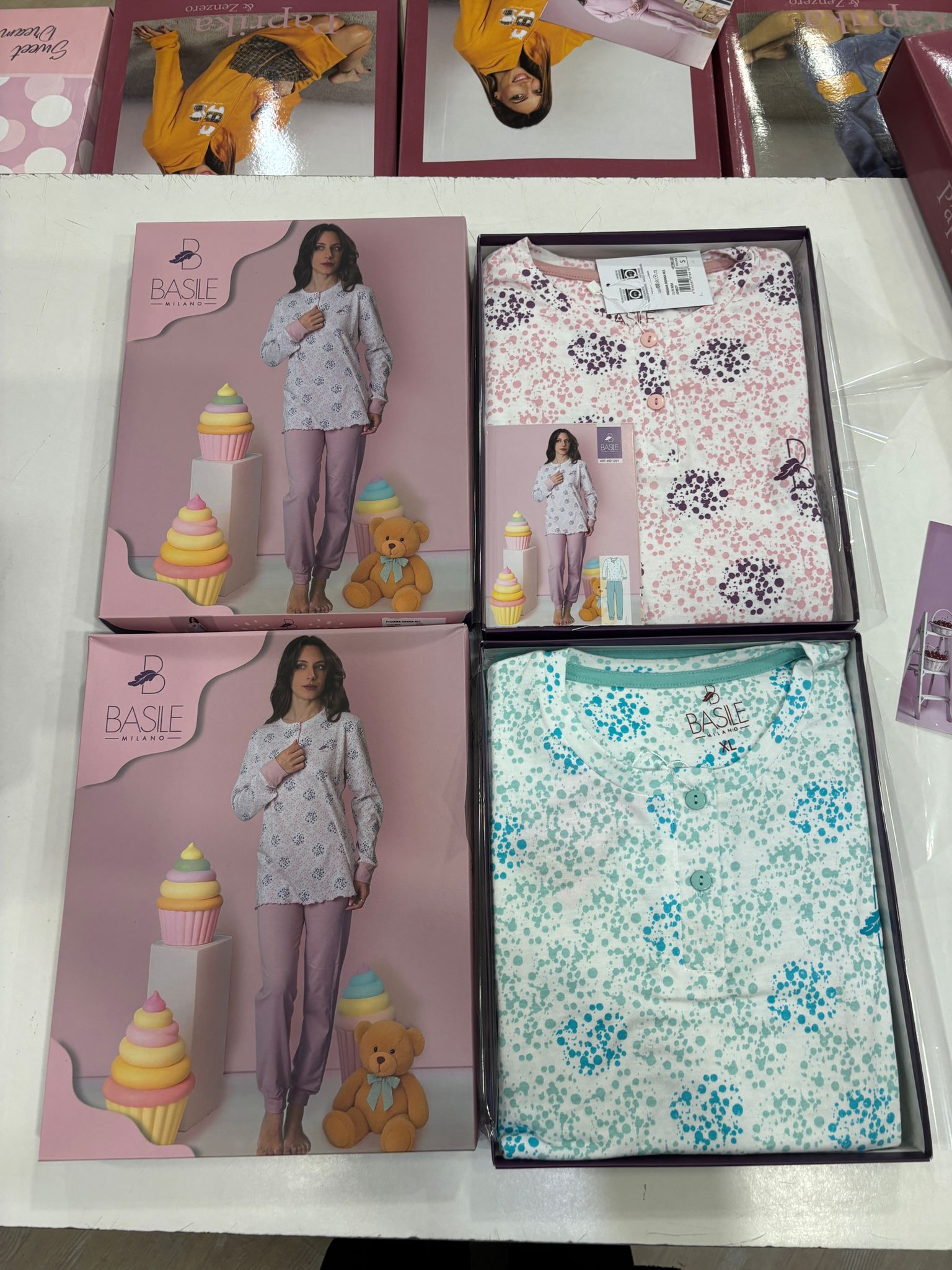 Pigiama donna fiori delicati basile cotone