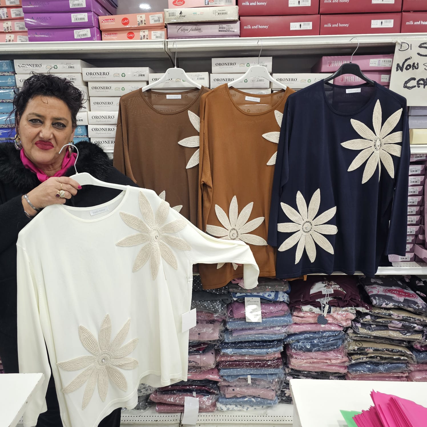 Maglia fili viscosa dettaglio 2 fiori oversize