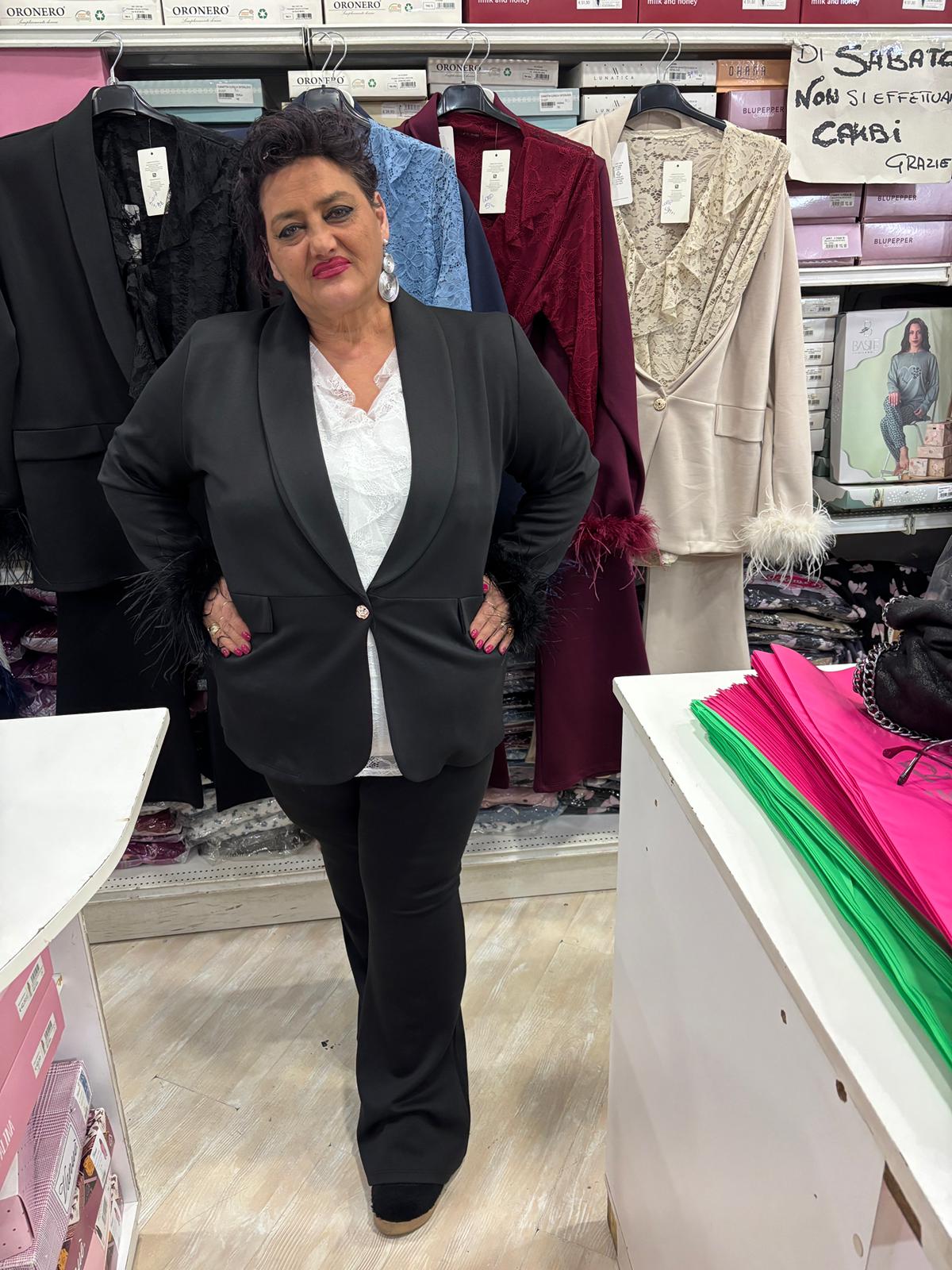 tailleur piume con camicia in pizzo volant tg unica oversaize