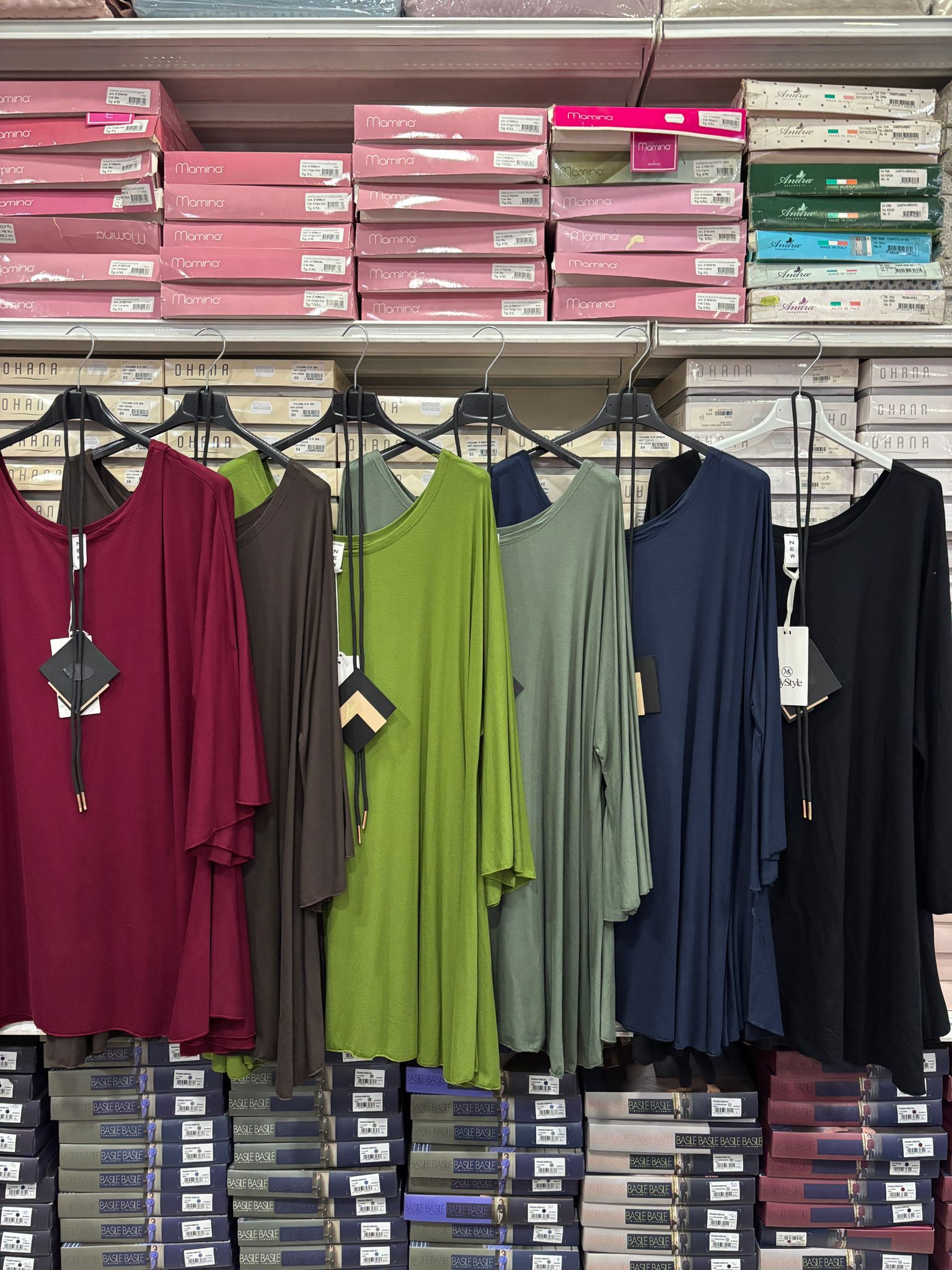 Maglia a ruote con collana in viscosa