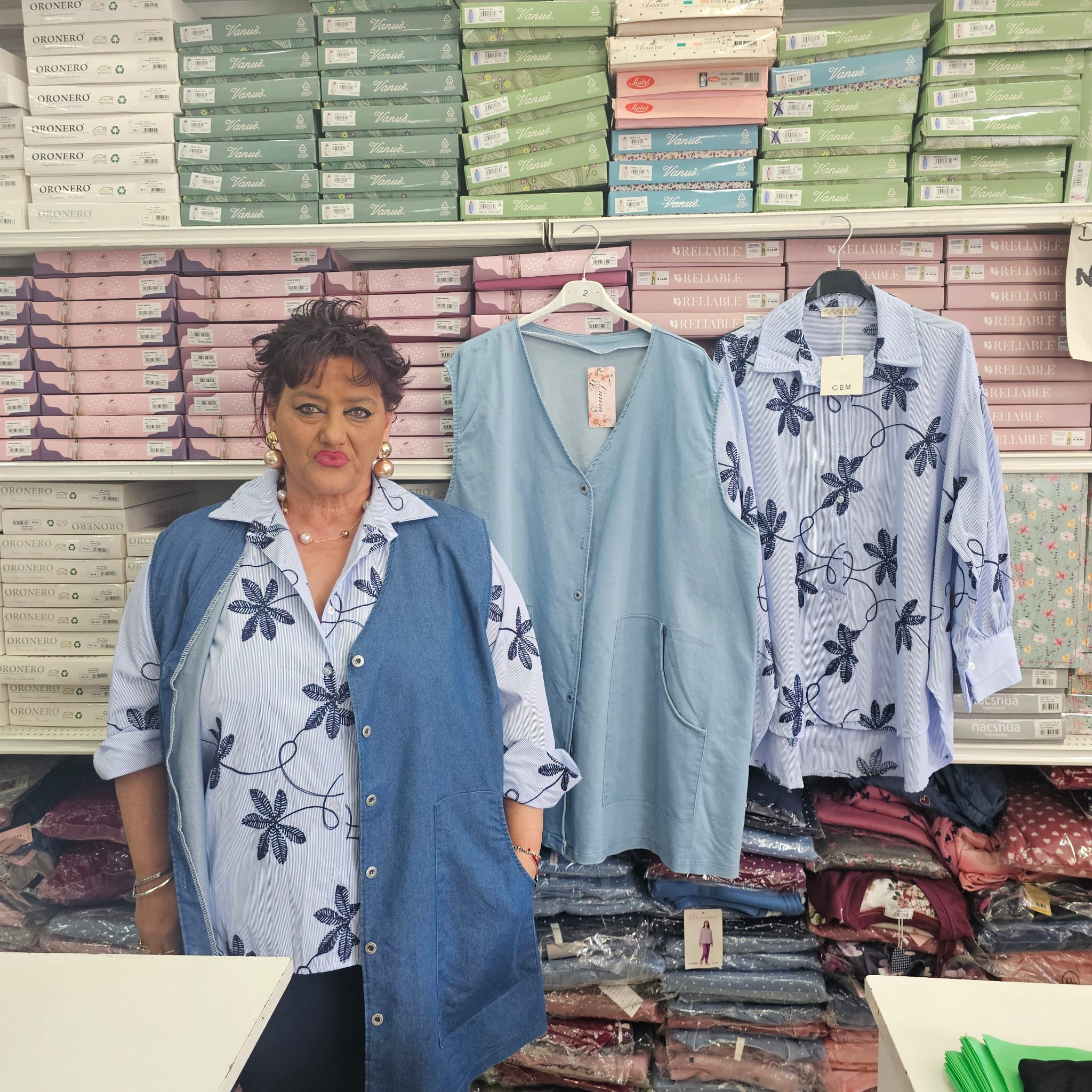 Completo 3 pezzi camicia con smanicato e pantalone