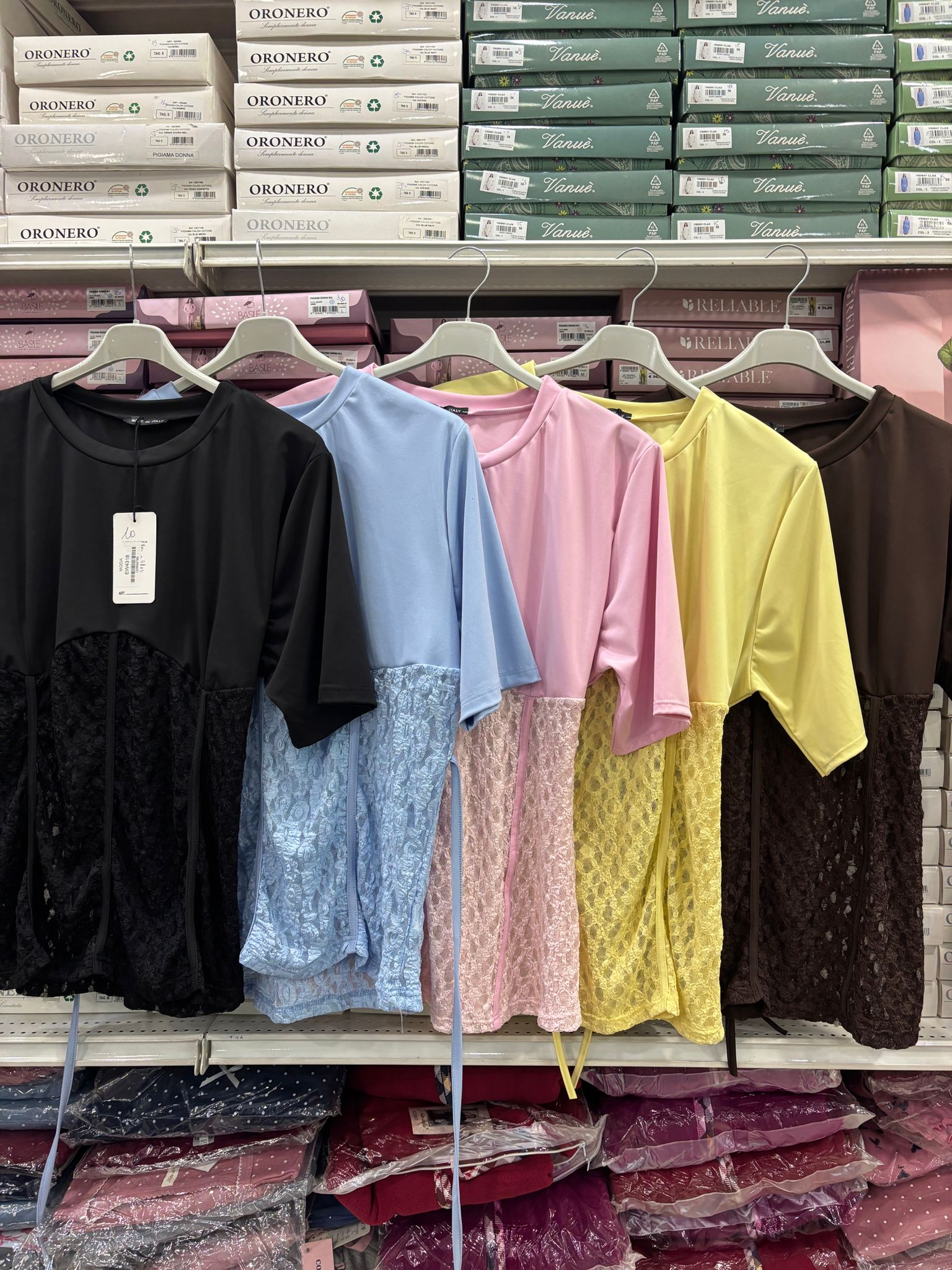 Maglia multiuso sotto giacca oppure esterne metà pizzo