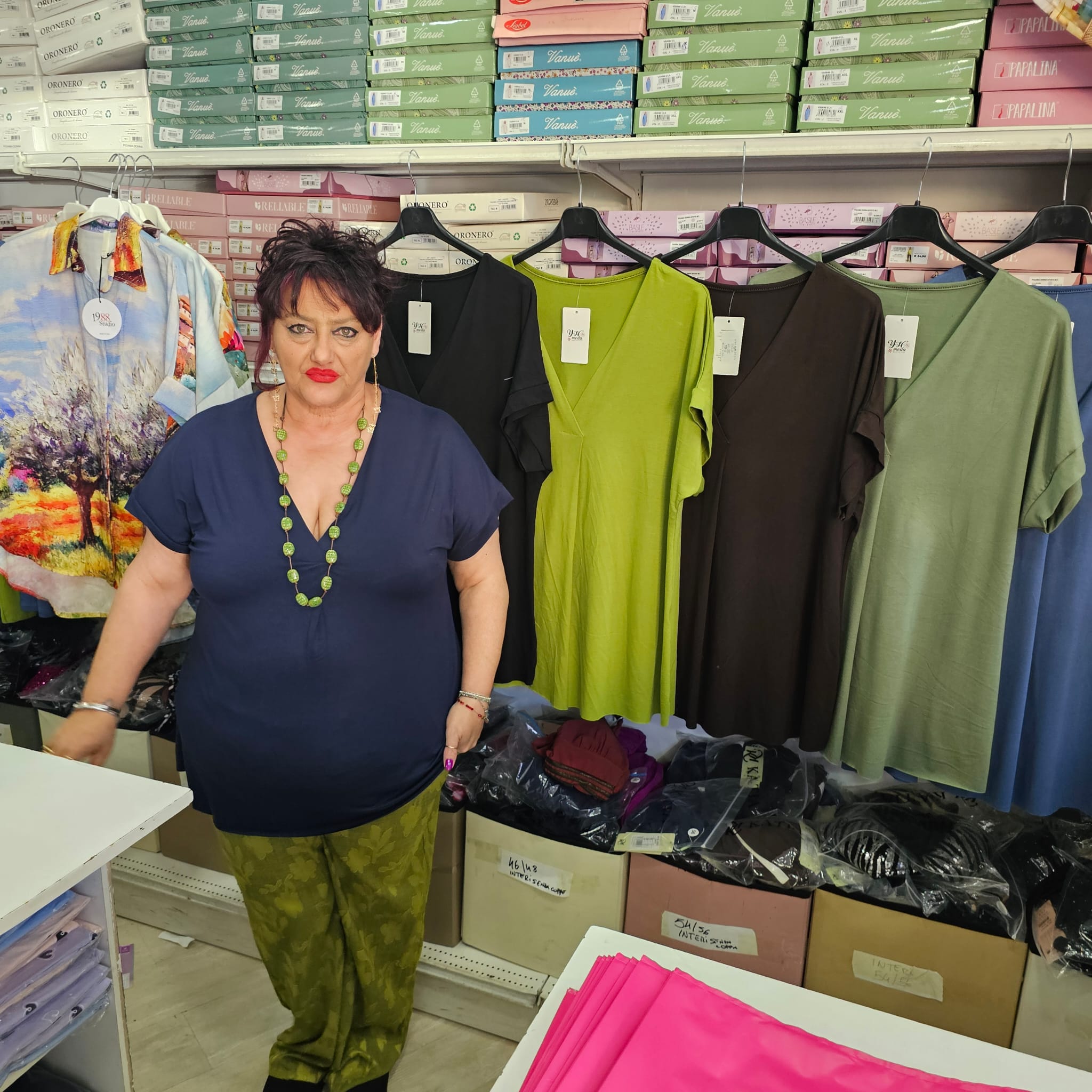 Maglia in viscosa scollo a v